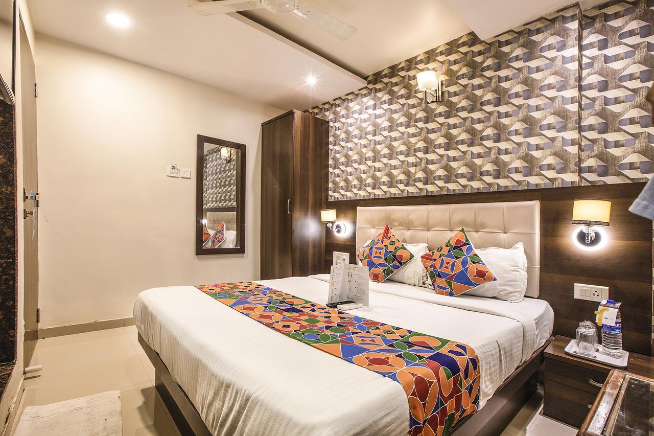Hygienic Hotel Liberty Plaza มุมไบ ภายนอก รูปภาพ